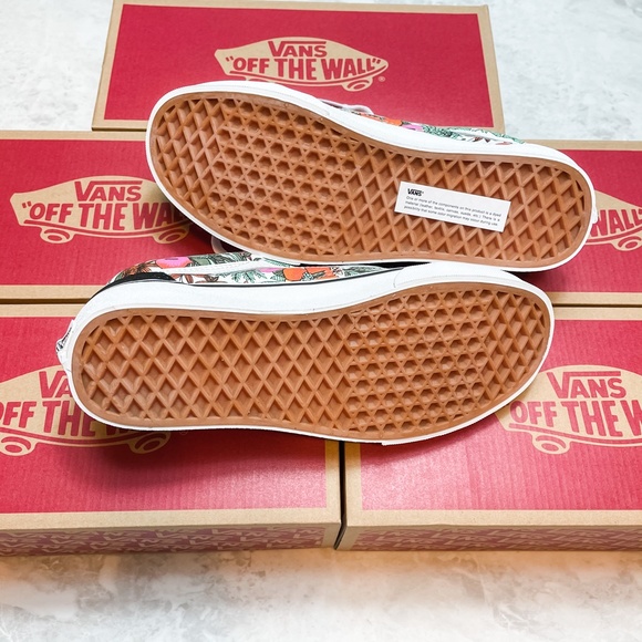 NIB Vans Old Skool Multi Tropical Skate Sneakers - Picture 10 of 10